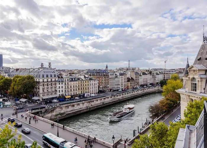 Guestready - Luxury On The Ile De La Cit Apartamento París